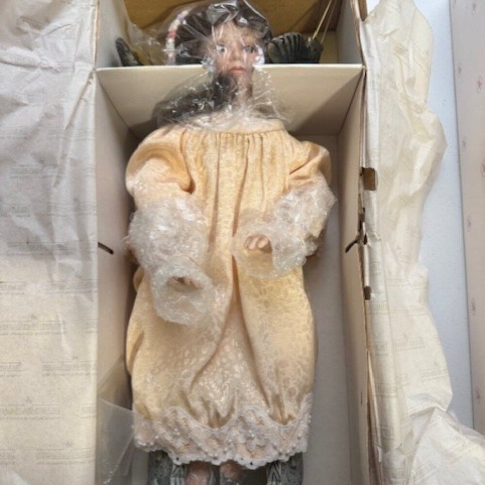 The Ashton Drake Galleries 93953 Charity 18" Doll Garden of Innocence w/ Box